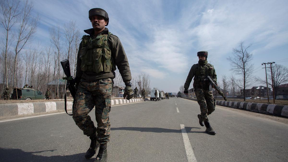 Suspicious object detected, destroyed on Srinagar-Baramulla road