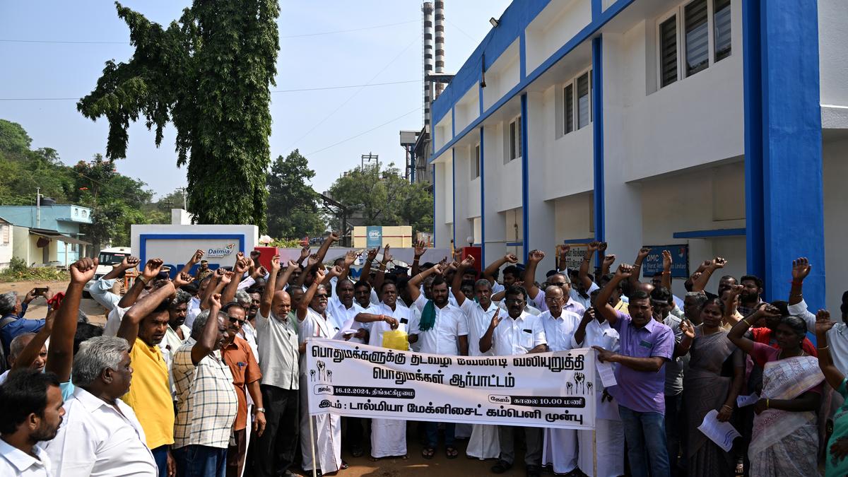 Villagers stage protest demanding public path in Salem