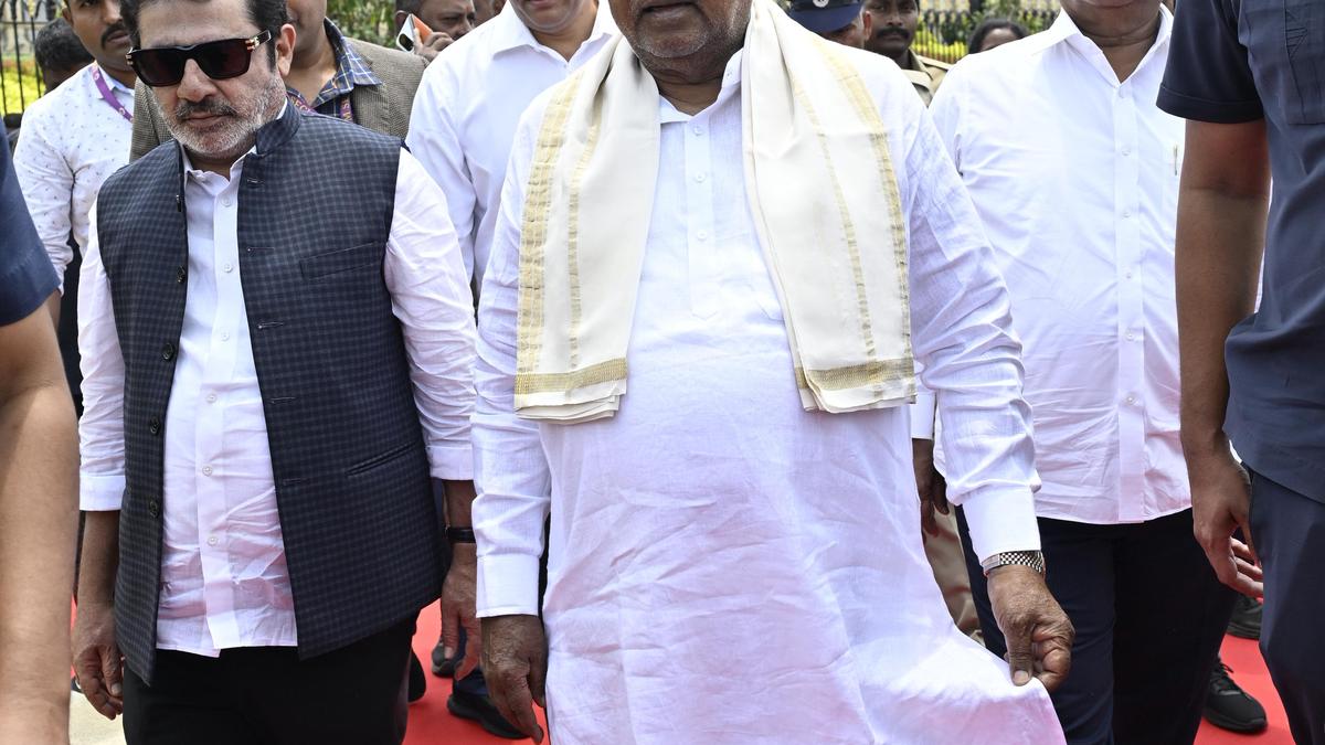 Karnataka politics LIVE: All eyes on CM Siddaramaiah’s breakfast meeting with Cabinet colleagues today