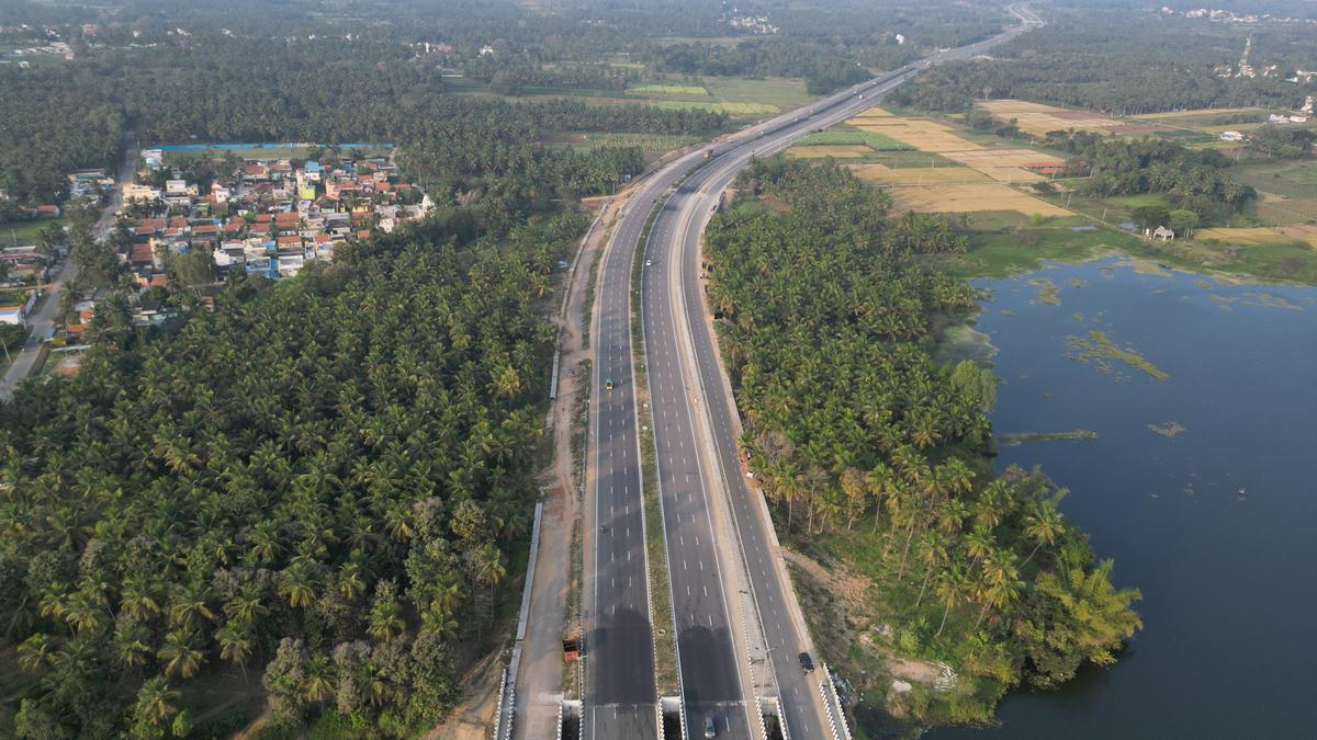 Stretch of Bengaluru-Mysuru expressway flooded again after rain, vehicle movement disrupted