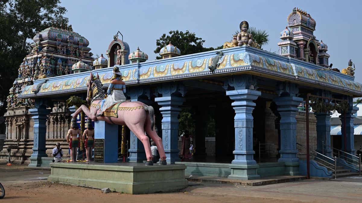 The storied Nangavaram boasts temples that are older than the Big Temple at 
Thanjavur