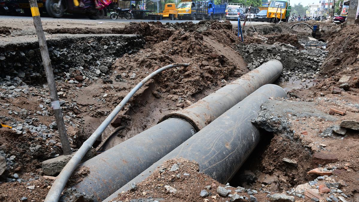 Damaged pipeline at Edayarpalayam in Coimbatore will be ready by Monday ...