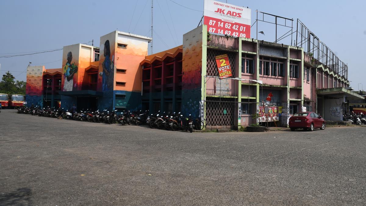 Redevelopment of Ernakulam bus stand KSRTC banking on budgetary
