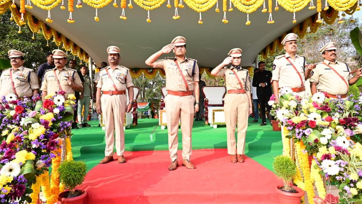 IG, SP participate in R-Day celebrations at Eluru