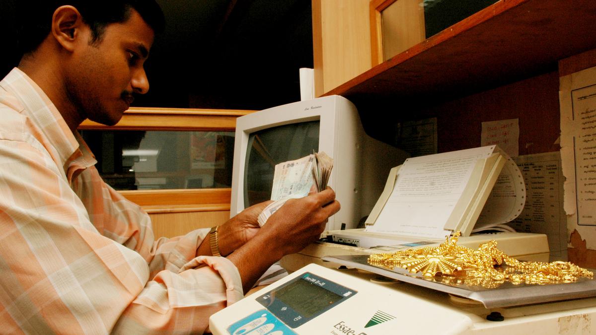 Finance Ministry instructs RBI to ensure gold loan rules do not adversely impact small borrowers