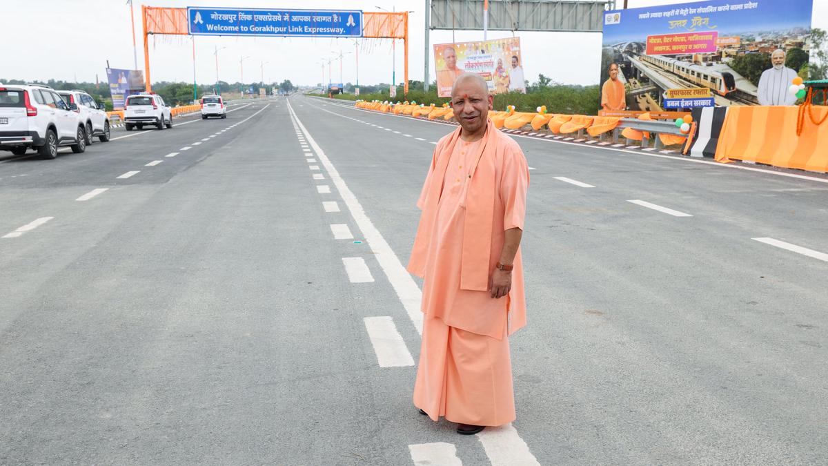 U.P. CM inaugurates 91.35 km long Gorakhpur Link Expressway