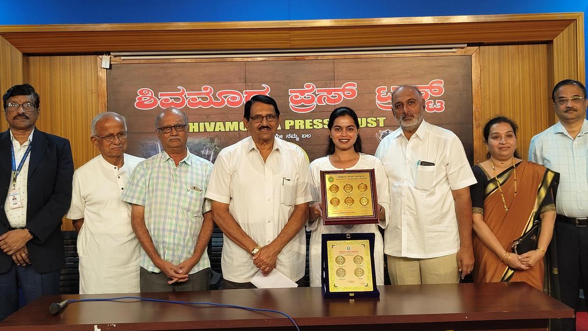 JNNCE student secures first rank in MBA, wins four gold medals