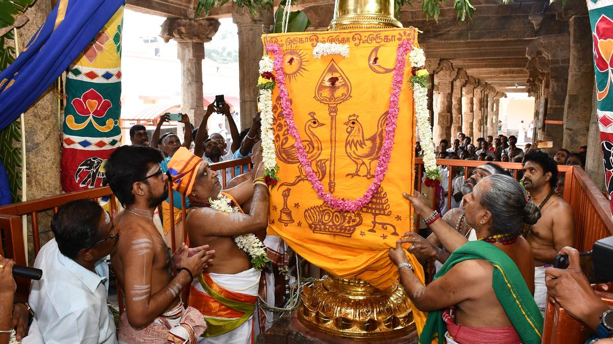 Flag hoisted at Palani temple for ‘Thai Poosam’ festival
