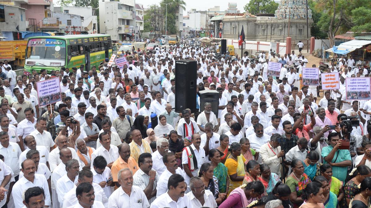 AIADMK seeks removal of arrested Minister Senthilbalaji, stages demonstration in Erode