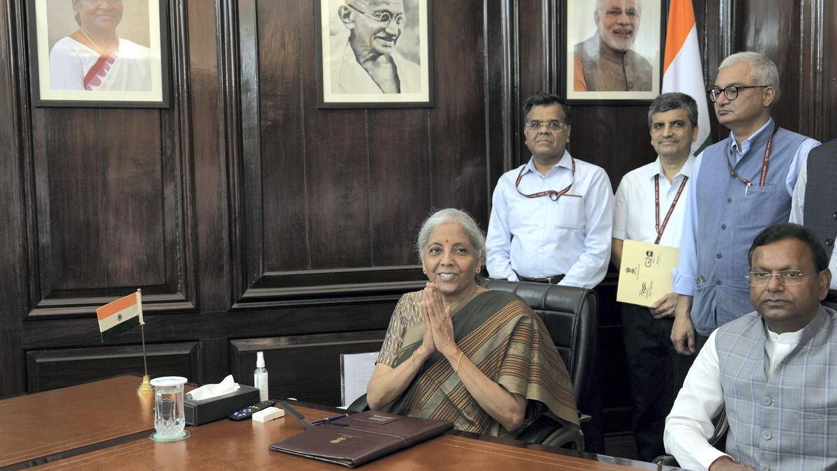 Nirmala Sitharaman assumes charge as Finance Minister, to ensure 'Ease of Living'