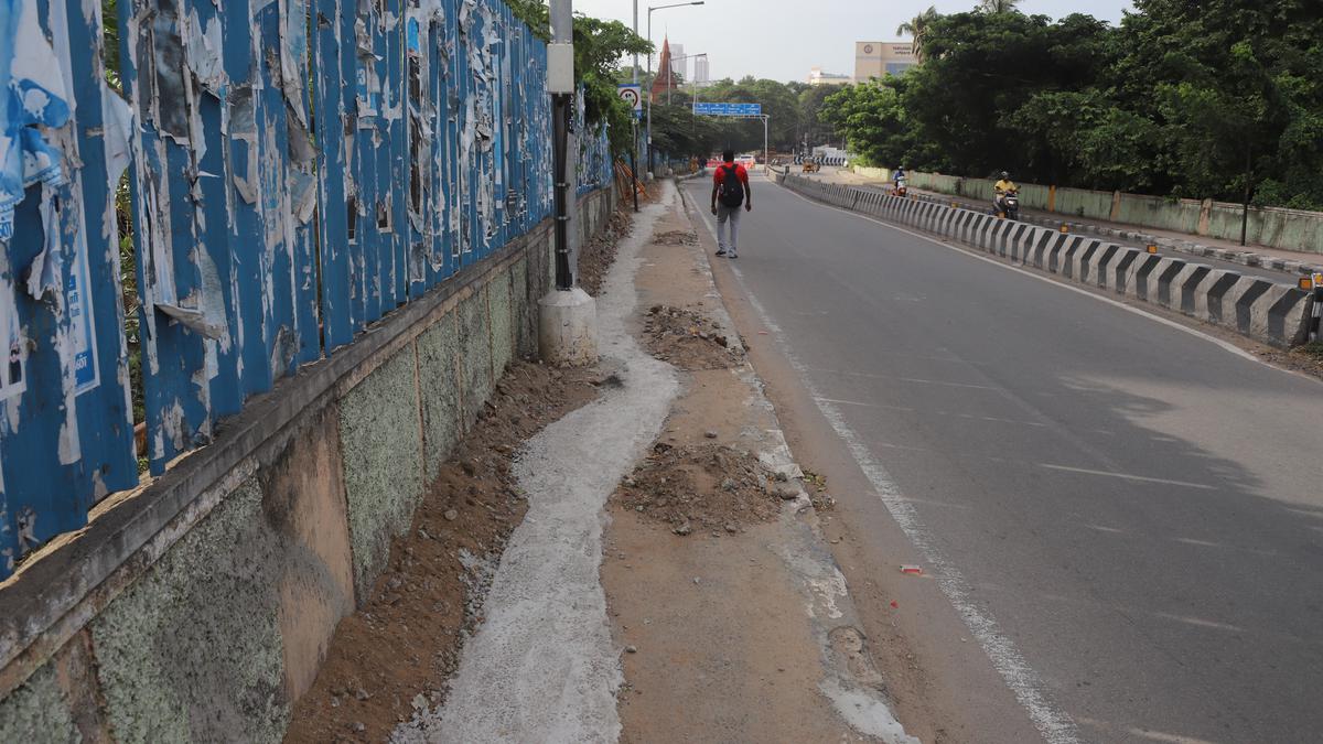 Pavement on TM Nair Bridge needs immediate mending