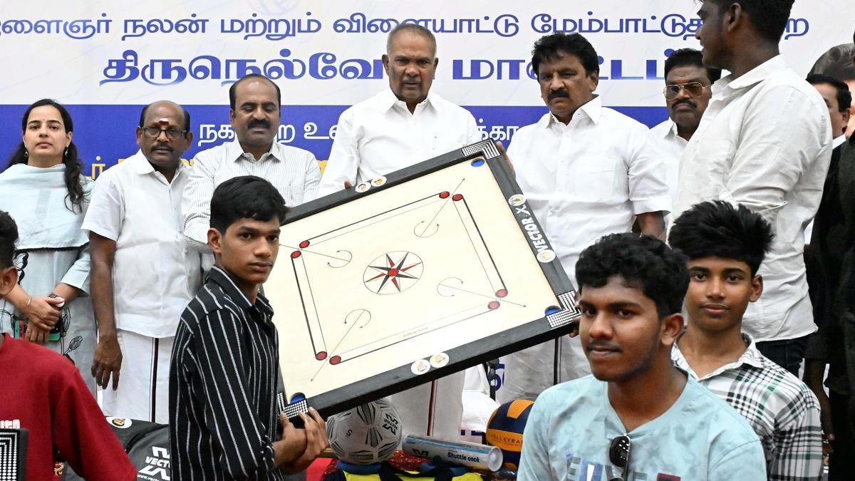 Appavu distributes sports equipment to beneficiaries in Tirunelveli
