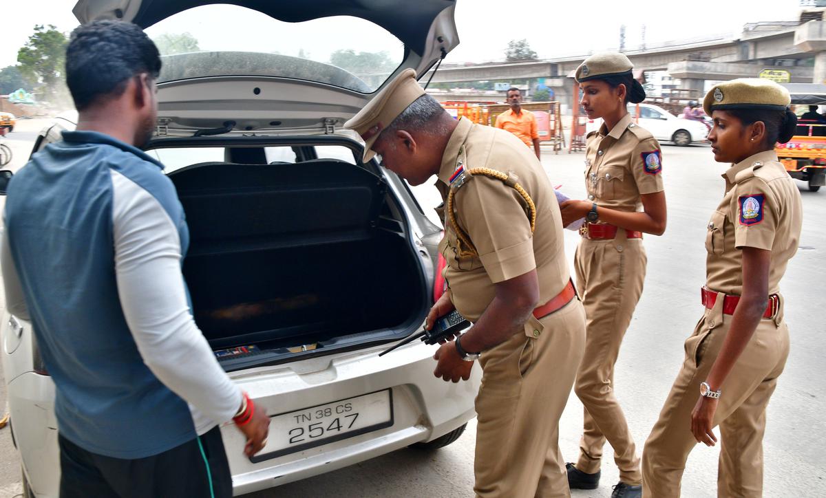 Mangaluru blast: Vehicles entering Coimbatore district checked on Tamil Nadu-Kerala border