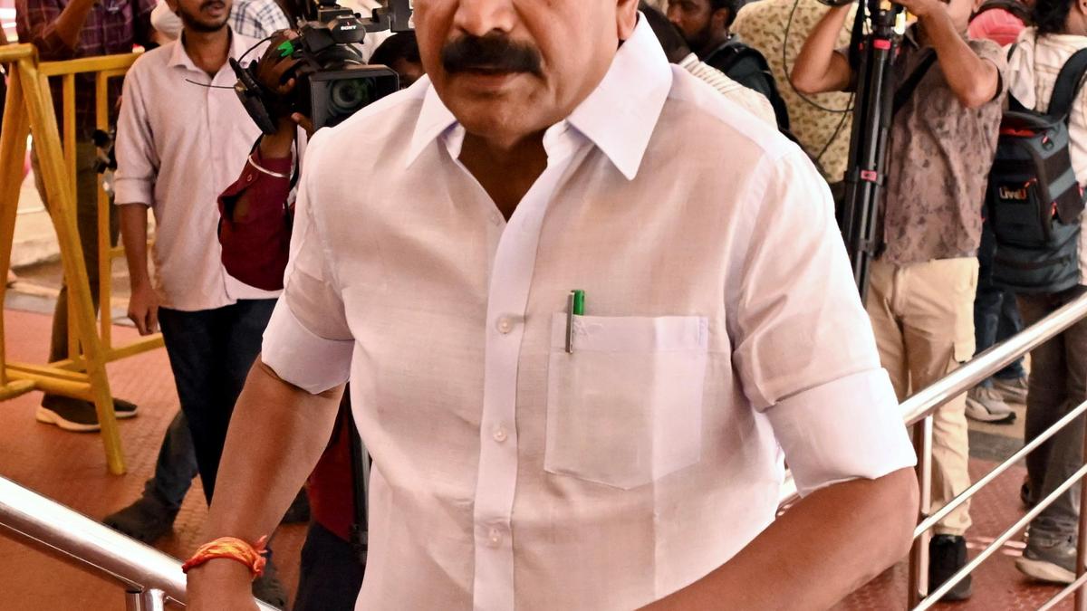 AIADMK’s rebel camp in no mood to seek early convening of general council