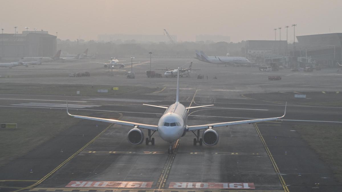 Flights delayed in Delhi amid dense fog, AQI in ‘very poor’ category