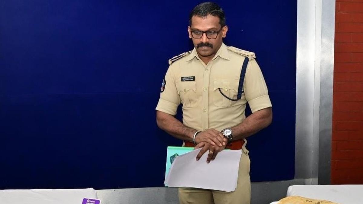 Woman among three held, 3.5 kg of ganja seized in Anantapur