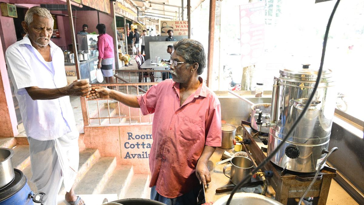 50% of hotels closed in Salem; owners demand steps to curb sale of cylinders&nbsp;in black market