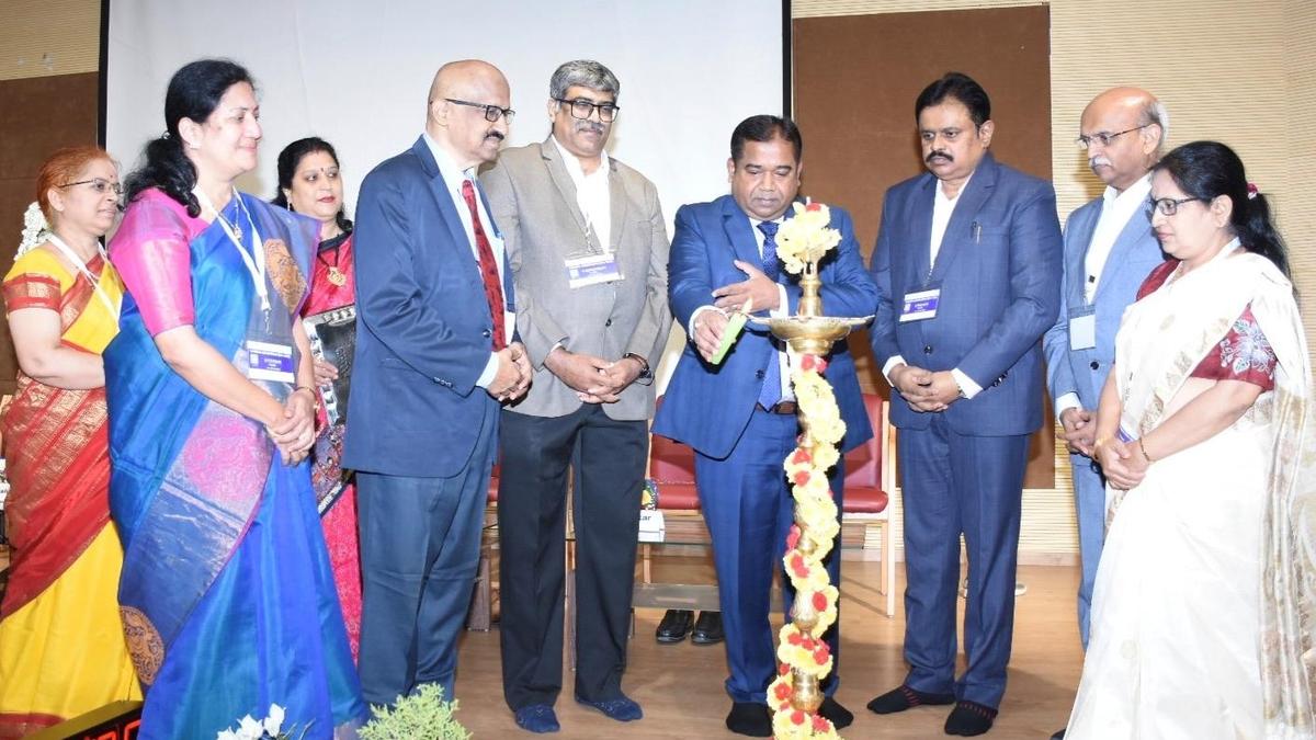 Shortage of anaesthesiologists in country; Jayadeva to appoint eight more specialists