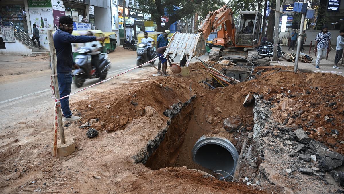 Civic work on R.T. Nagar main road in Bengaluru affects businesses, motorists, residents