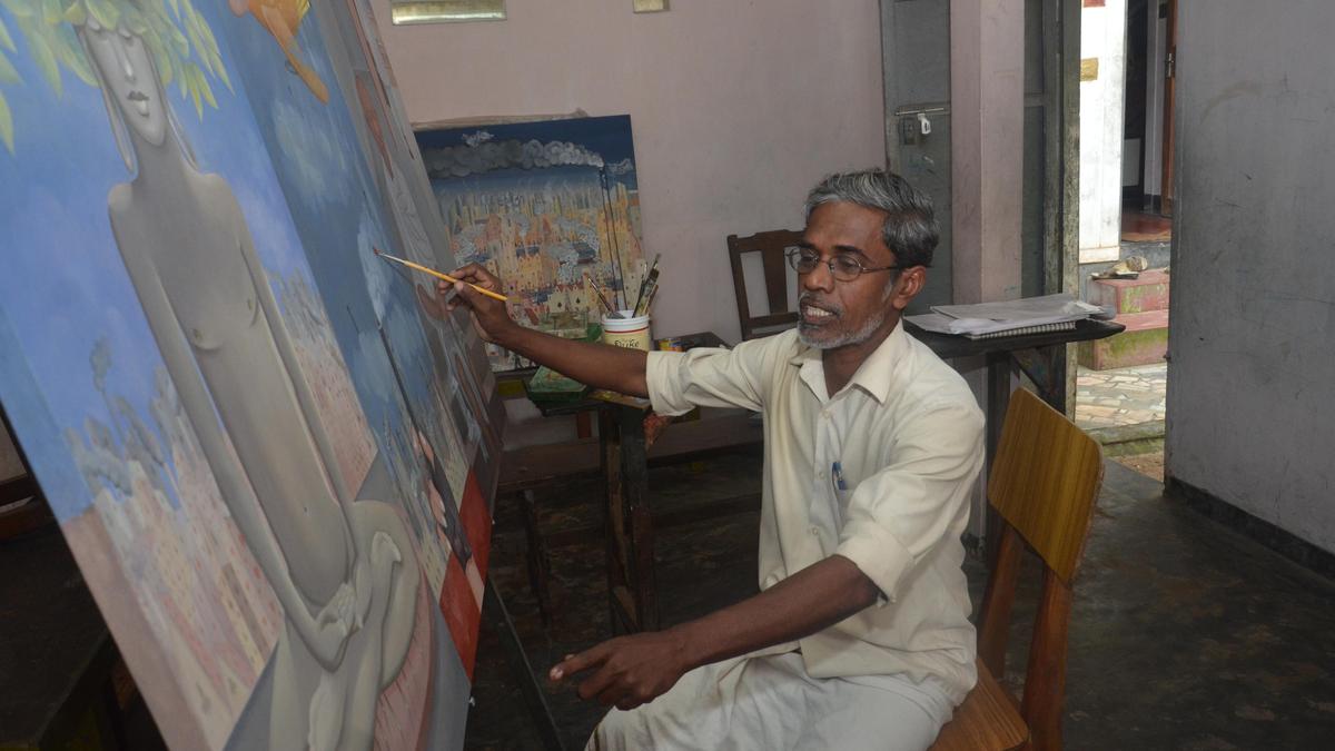 Kerala art teacher celebrates 21 years of student showcases