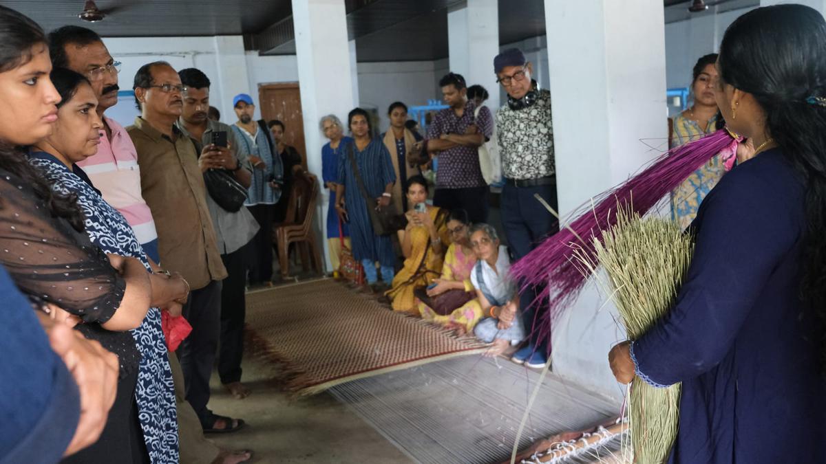 The Palakkad chapter of Intach arranged a trip to Killimangalam to see mats being woven from grass. 