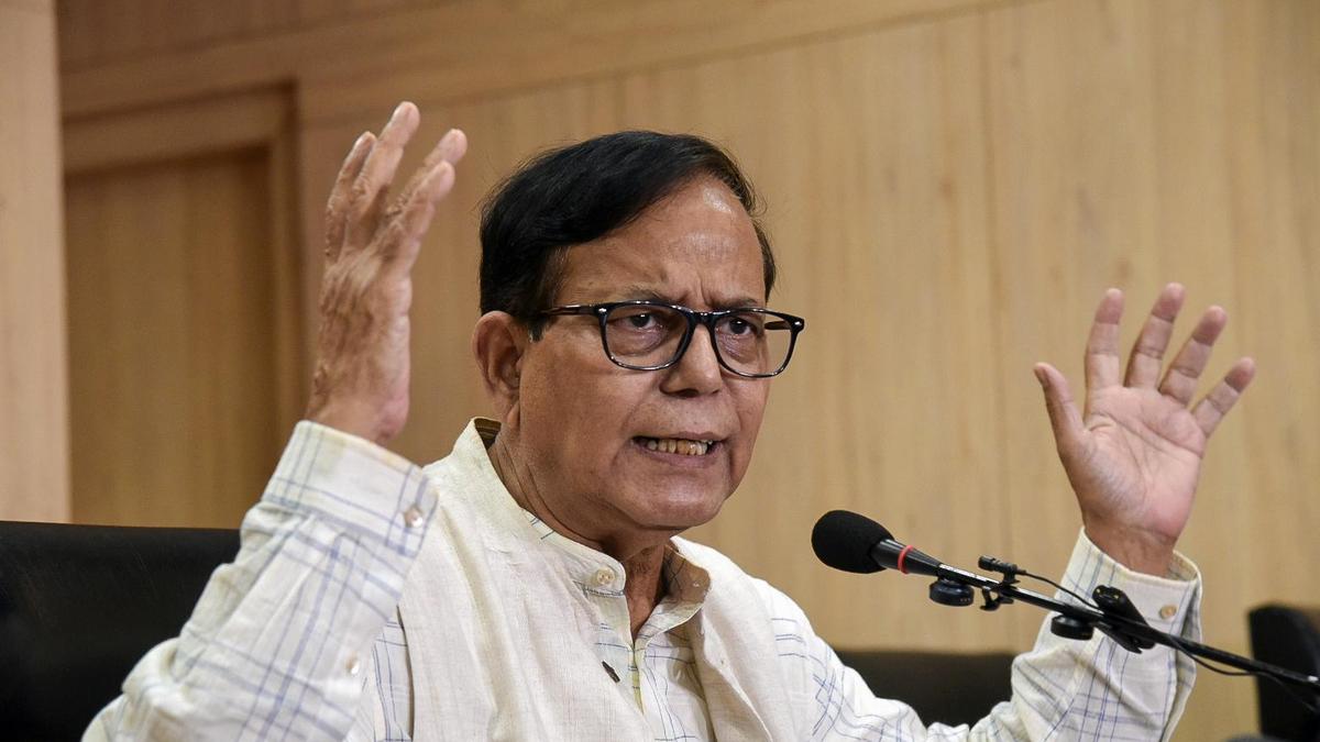 CPI(M)’s Md Salim says&nbsp;there is no lobby in the party&nbsp;as estranged leader Pratik Ur Rahaman raises questions about lobbying and&nbsp;favouritism