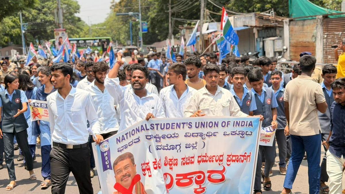 NSUI activists stage protest over NEET paper leak in Shivamogga