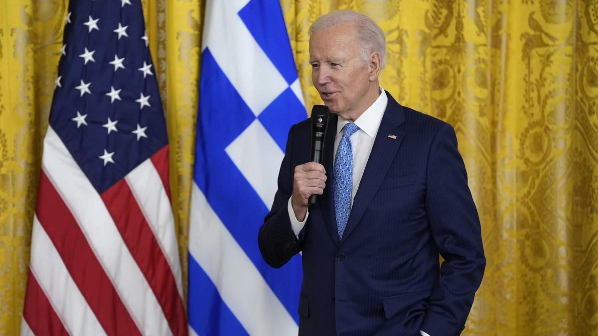 Biden calls to revive bank regulations that Trump weakened