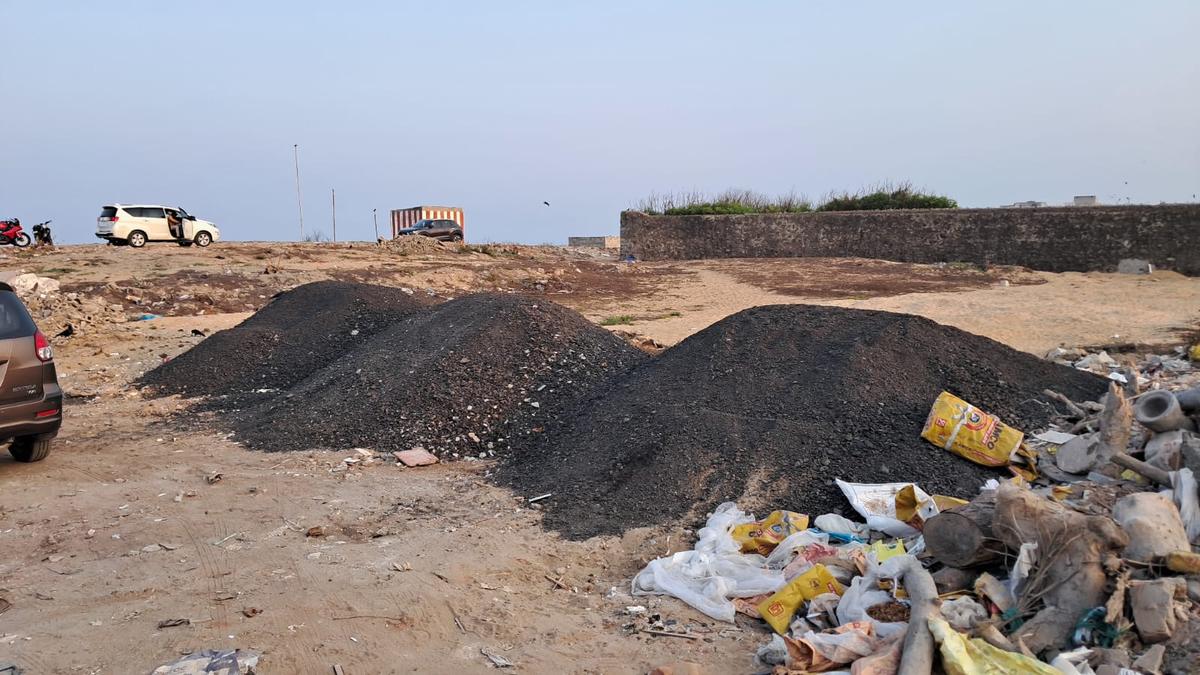 Residents of Chennai’s Thiruvanmiyur stop illegal road from coming up on their beach