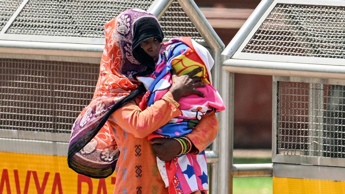 Afternoon break, free ORS sachets: Delhi govt. announces heat relief measures