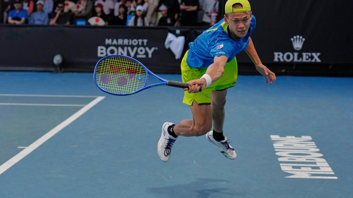 Sakamoto akan menghadapi Crawford di semifinal