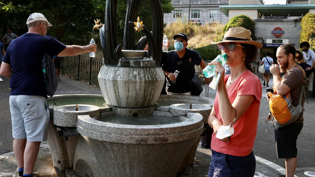 U.K. has warmest-ever night, braces for record-smashing heat