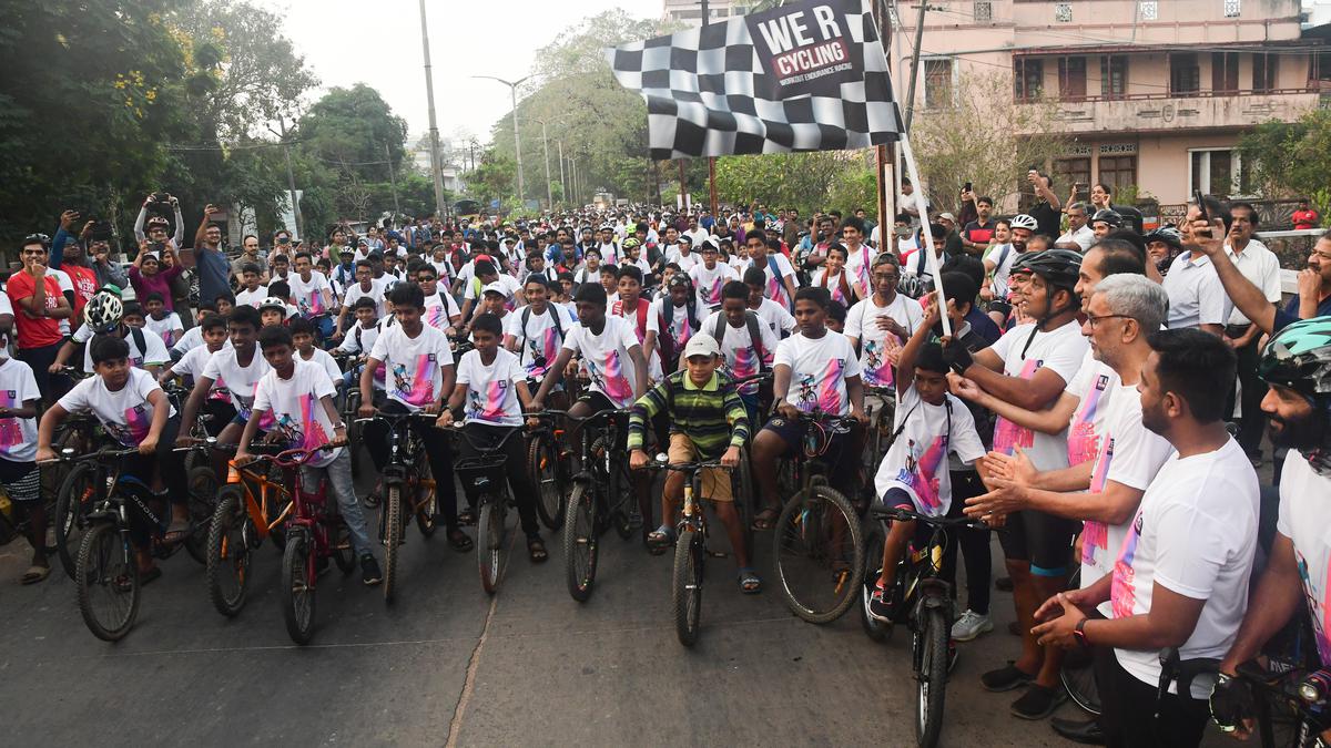 Over one thousand students participate in Mangaluru Cyclothon, the first mega ride of 2023