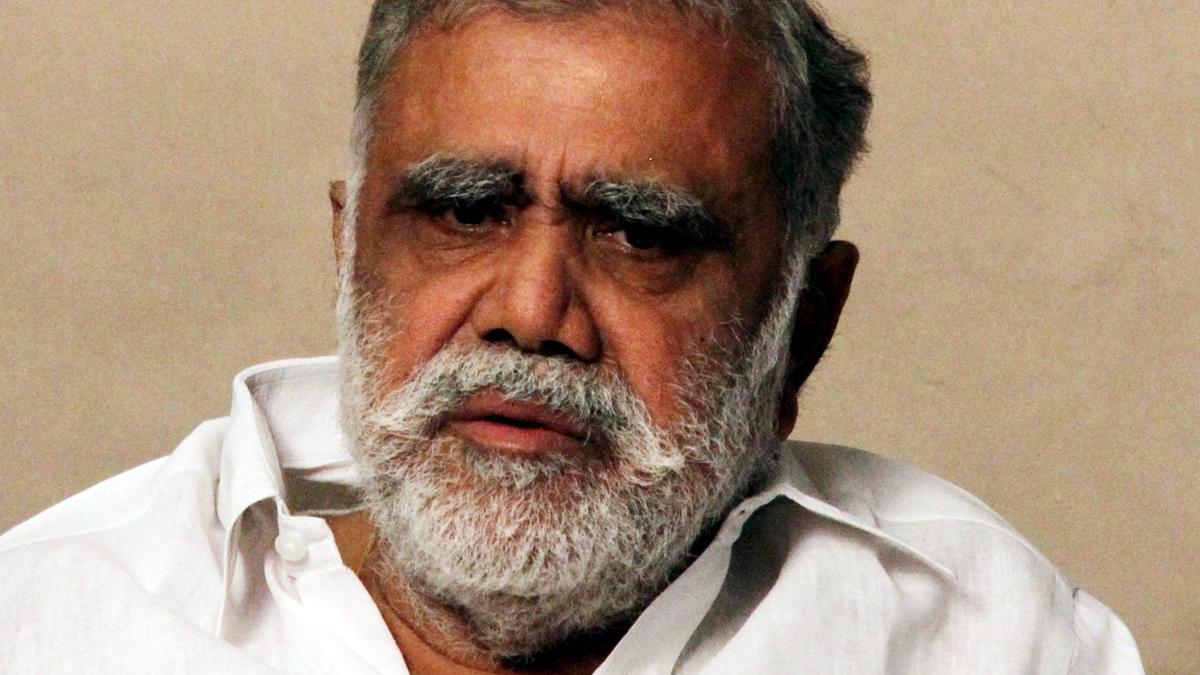 Supreme Court stays corruption trial against T.N. Minister I. Periyasamy