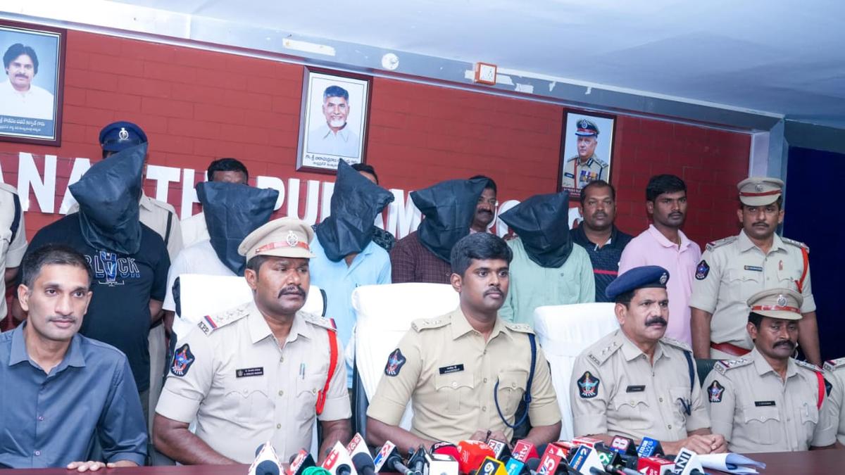 Five members of cybercrime gang nabbed by Anantapur police; ₹42 lakh cash seized