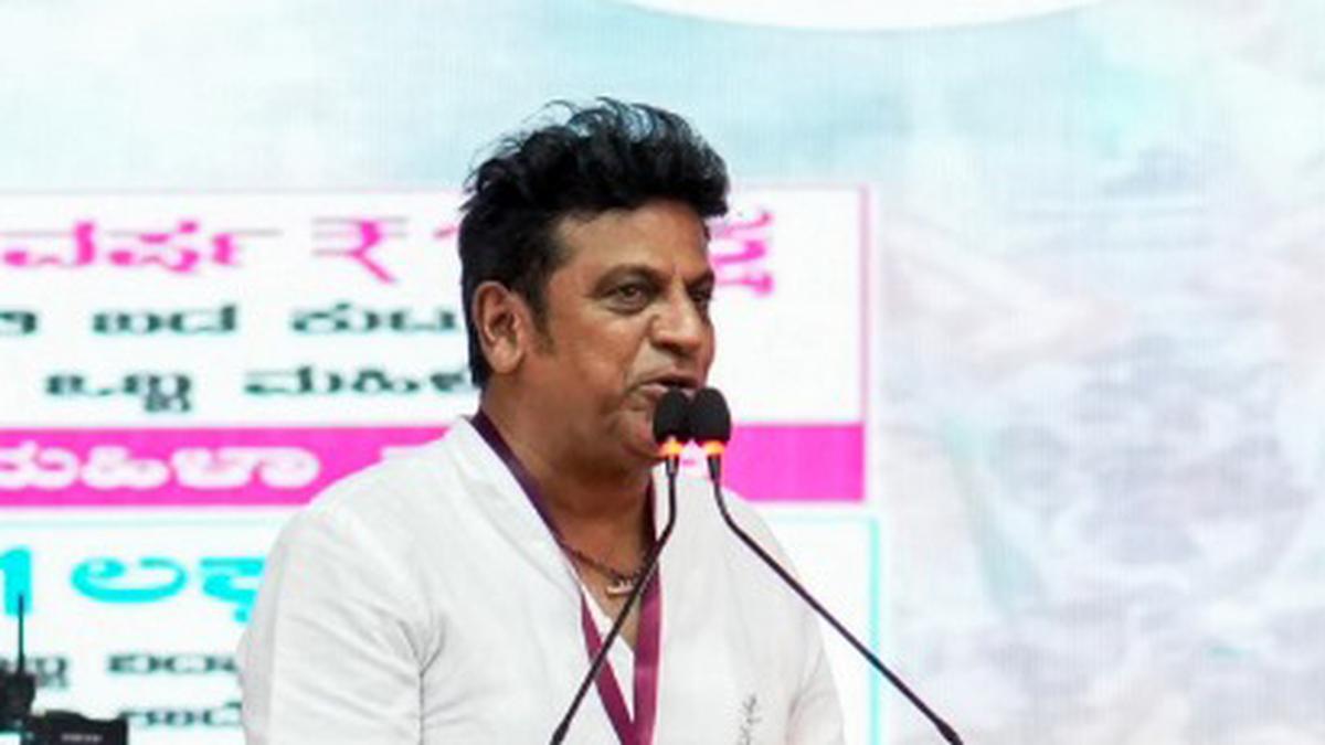 Shivarajkumar is a constant âstarâ in wifeâs campaigns