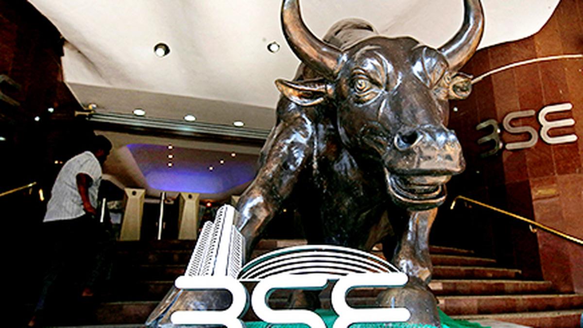 Markets decline in early trade dragged by bank stocks, weak Asian peers