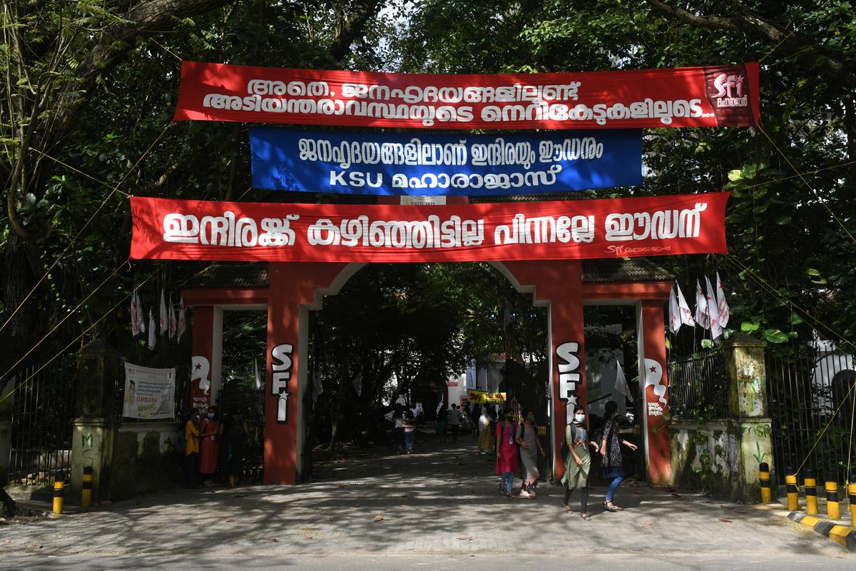 Maharaja’s College closed indefinitely after clashes between SFI and KSU activists