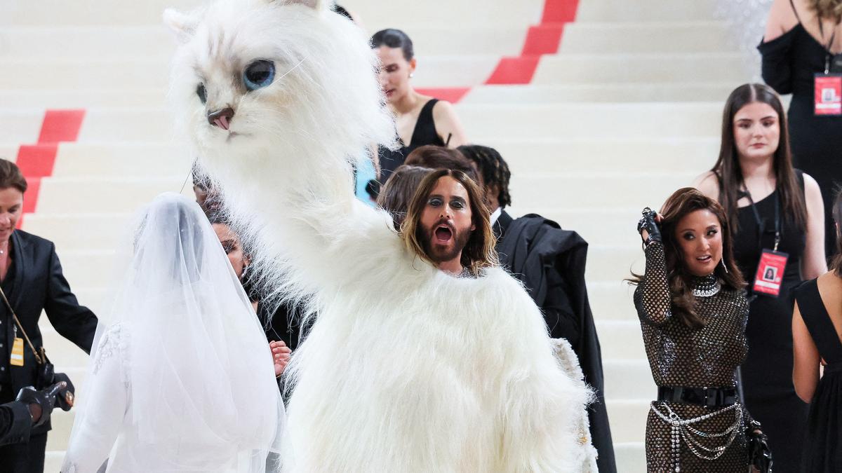 Met Gala: Rihanna, Jared Leto as Choupette, Kim K. in pearls