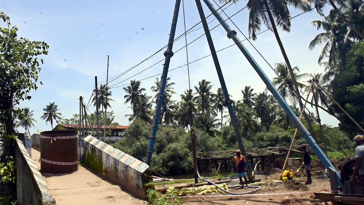 Works of new bridge begin at Puthiyapalam in Kozhikode