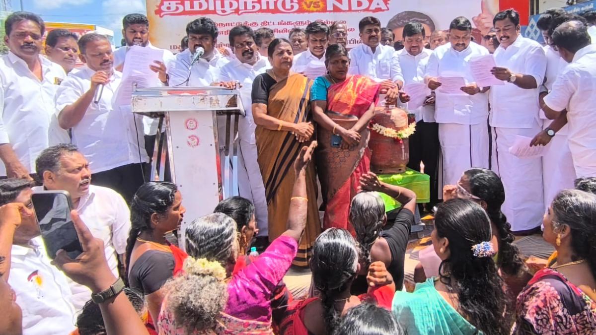 BJP govt. forced women to return to wood-fired stoves: Min R.S. Rajakannappan