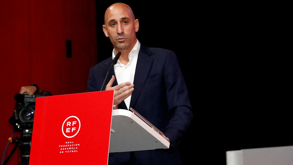Spanish soccer federation to meet on Monday over Luis Rubiales scandal