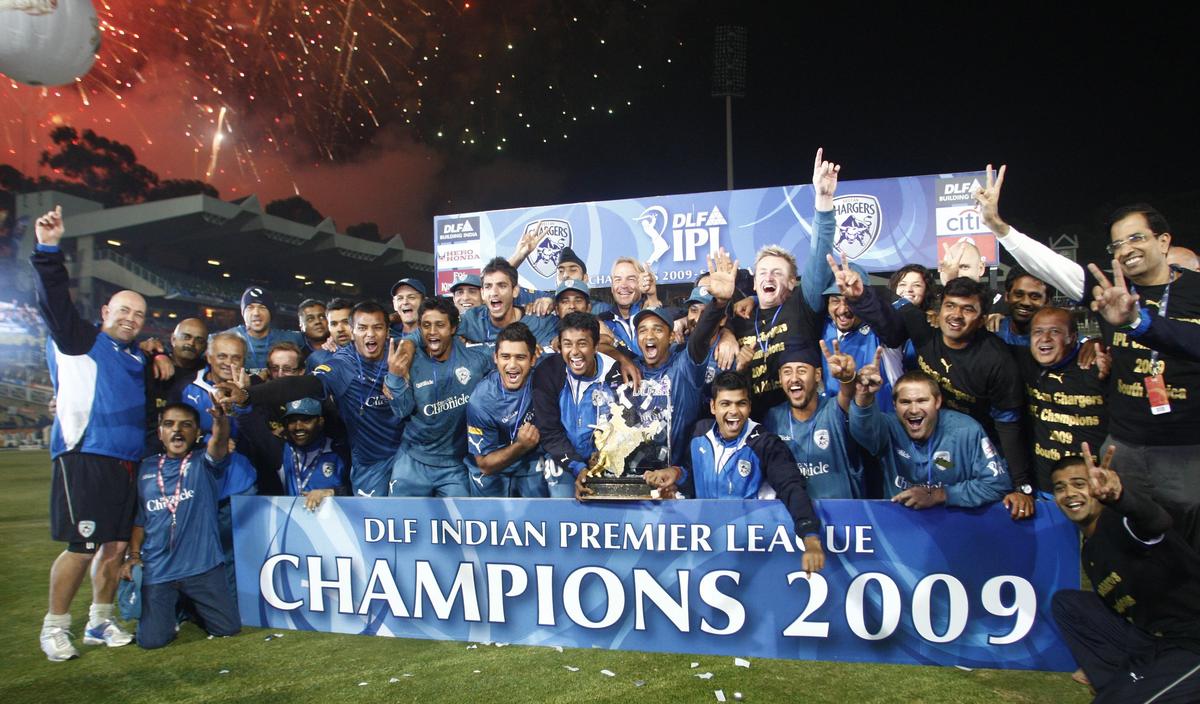 Members of the Deccan Chargers celebrate after being presented with the Indian Premier League (IPL) trophy by South Africa’s President Jacob Zuma in Johannesburg May 24, 2009.