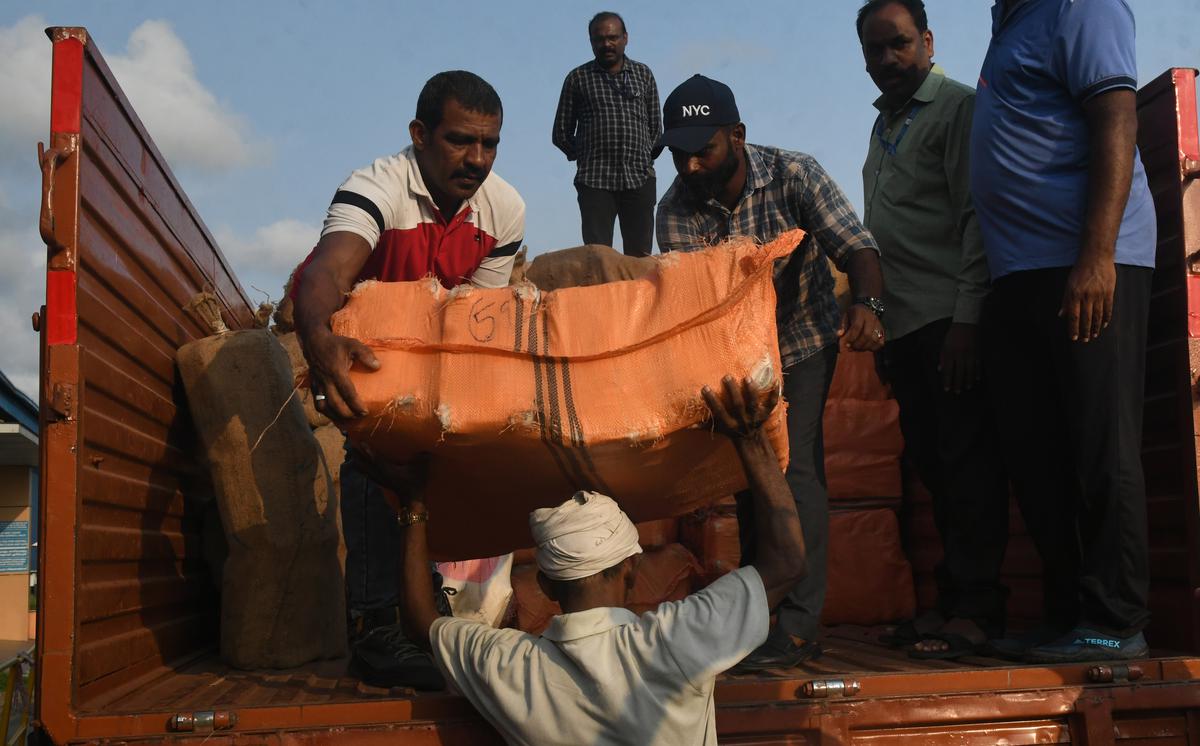 NCB Indian Navy Make Biggest Ever Drug Haul The Hindu   Drug 03 