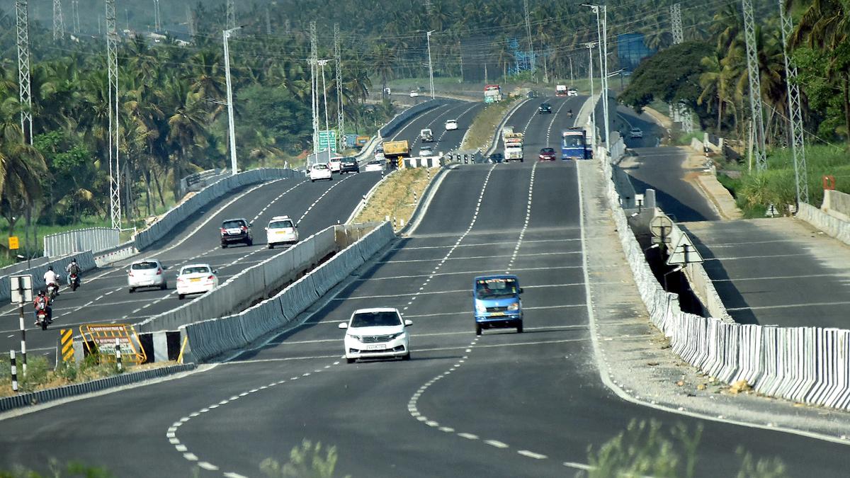 Home Department, NHAI to intensify patrolling on Bengaluru-Mysuru expressway to bring down number of accidents