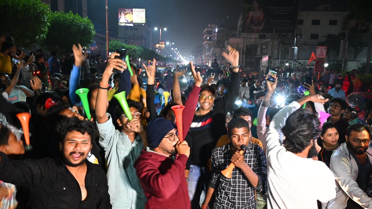 Vijayawada rings in New Year celebrations