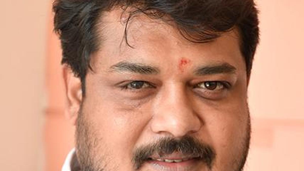 Sunil Bose seeks revival of stalled railway projects of Chamarajanagar