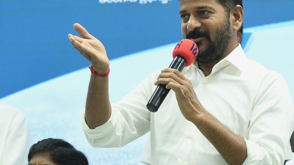 Telangana CM favours setting up of nursing, para medical colleges along with medical colleges