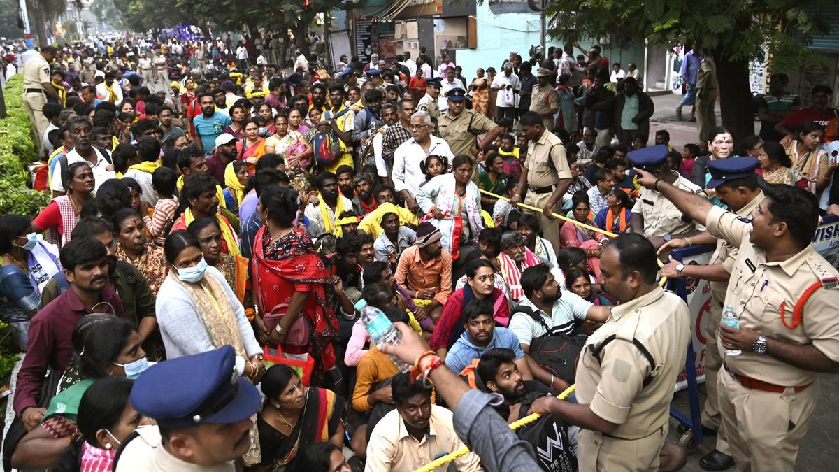 Tirupati stampede: Rahul Gandhi condoles death of devotees, asks Congress workers to provide assistance
