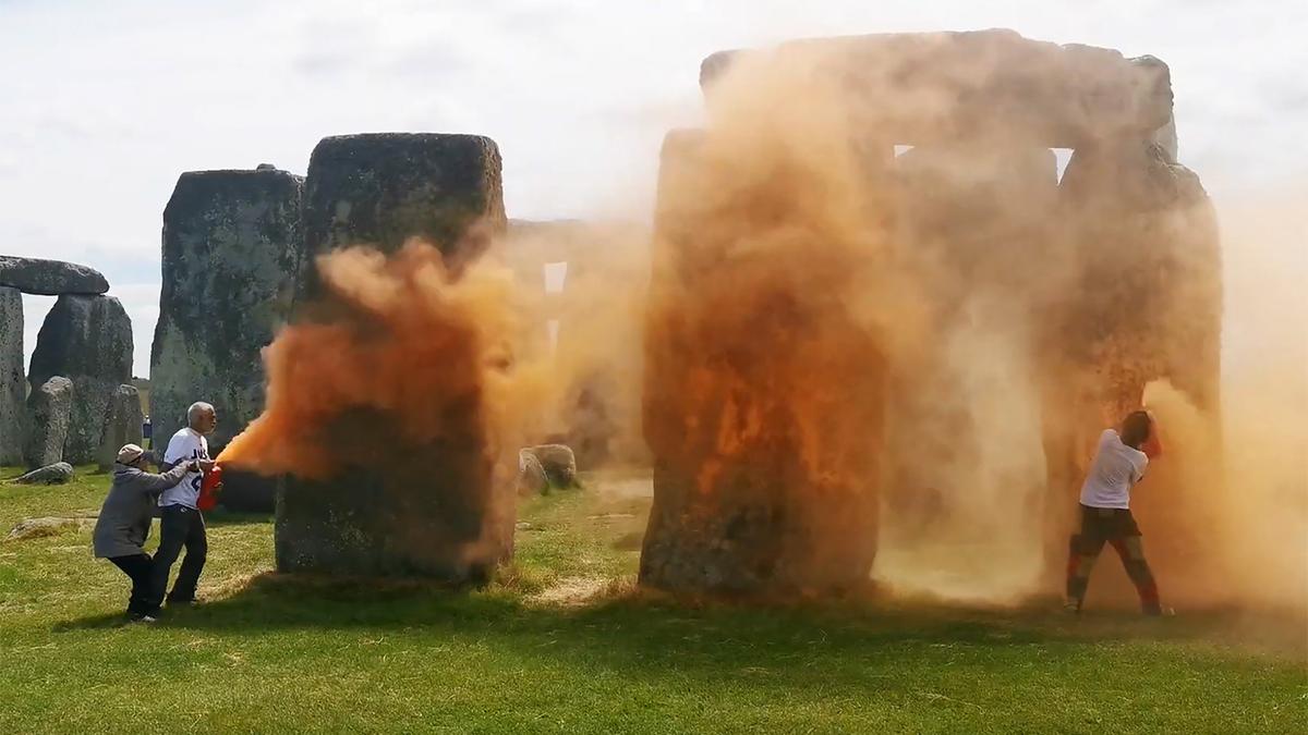 ‘Just Stop Oil’ activists vandalise Stonehenge